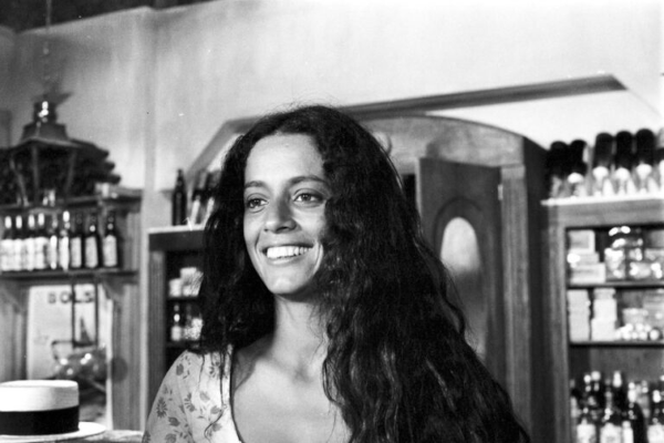 Atriz Sônia Braga como Gabriela