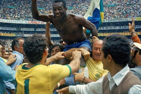 Estreia do Brasil na Copa do Mundo 2026: veja filmes sobre futebol