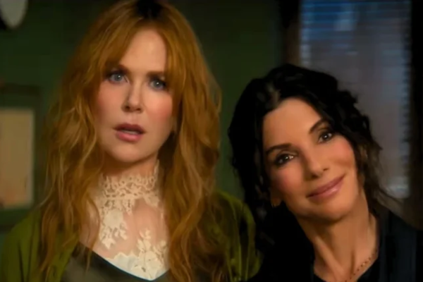 Nicole Kidman e Sandra Bullock no filme Da magia à sedução