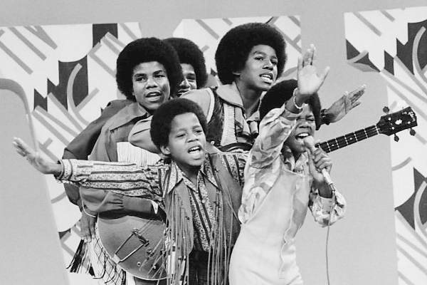 Michael Jackson criança com seus irmãos no The Jackson 5