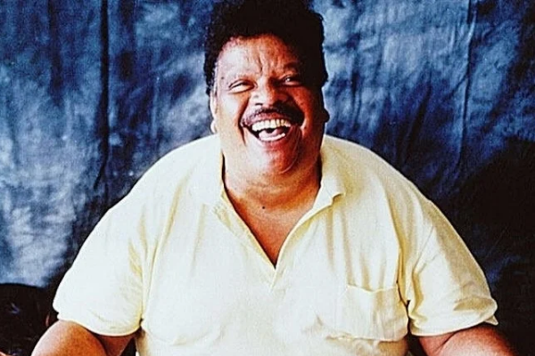 Tim Maia sorrindo